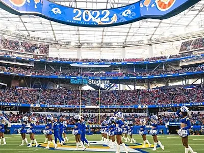 Final tem duelo entre quase novato e quarterback experiente