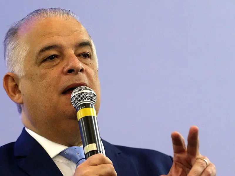 Voa Brasil deve ser lançado ainda neste mês, diz ministro