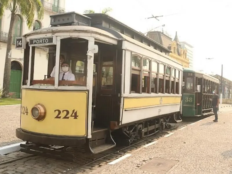 Santos reabre agendamentos para passeios de bonde em grupo