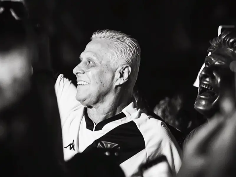 Morre o maior ídolo do Vasco