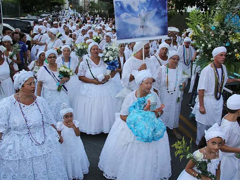 Guarujá celebra 17ª Festa de Iemanjá nesta quinta