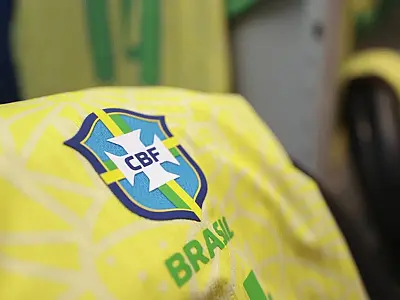 Debinha, Bruninha e Laís Estevam são convocadas para a seleção
