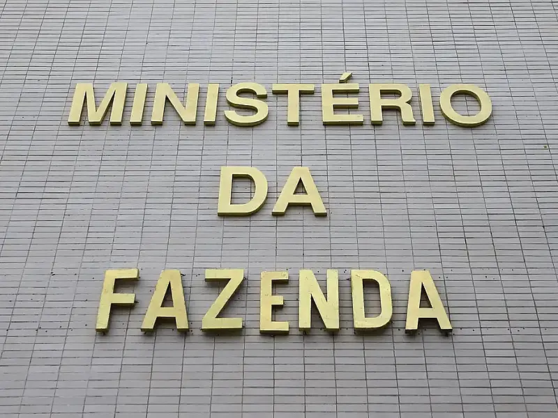 Fazenda remaneja R$ 707 mi em crédito para ajudar produtores de leite