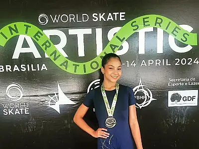Patinadora cubatense sobe no pódio da Copa do Mundo de Patinação, em Brasília