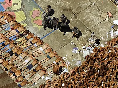 Justiça de SP considera constitucional indulto de Bolsonaro a PMs do Carandiru