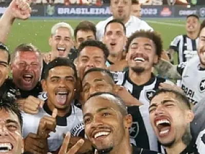 Brasileiro vira turno com 'campeão', favoritos em baixa e gigantes a perigo