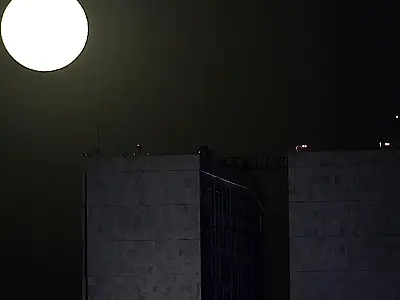 Primeira Superlua de 2024 pode ser vista nesta segunda-feira (19)