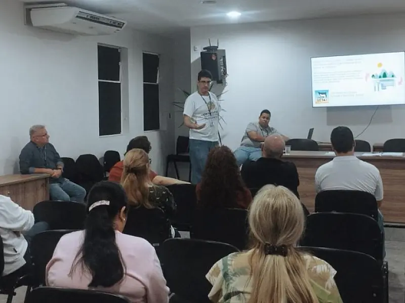 Membros do Conselho para Proteção à Vida Animal de Santos discutem parcerias