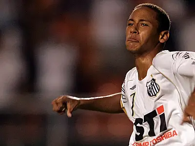 Neymar marcou seu primeiro gol pelo profissional há exatos 13 anos; relembre o momento