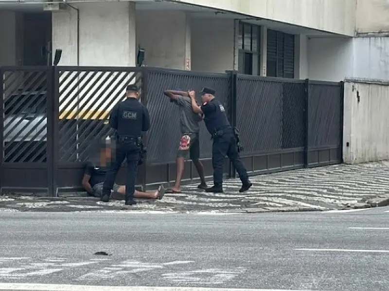 GCM localiza suspeito de roubo após denúncia e imagens de câmeras em São Vicente