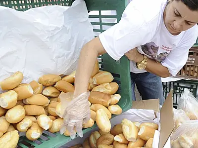 Guerra na Ucrânia faz valor do trigo disparar e preço do pão francês pode ser afetado