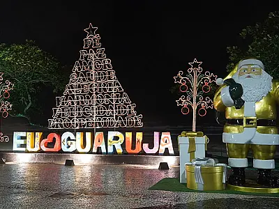 Clima natalino: Ruas e avenidas ganham mais luzes e cores com decoração natalina