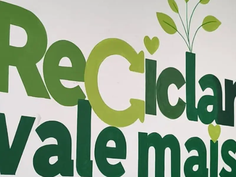 Cubatão lança campanha 'Seu Reciclável Vale um iPhone 17' para mobilizar população