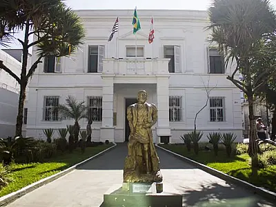 Prefeitura de São Vicente abre concurso público com 276 vagas em diversas áreas