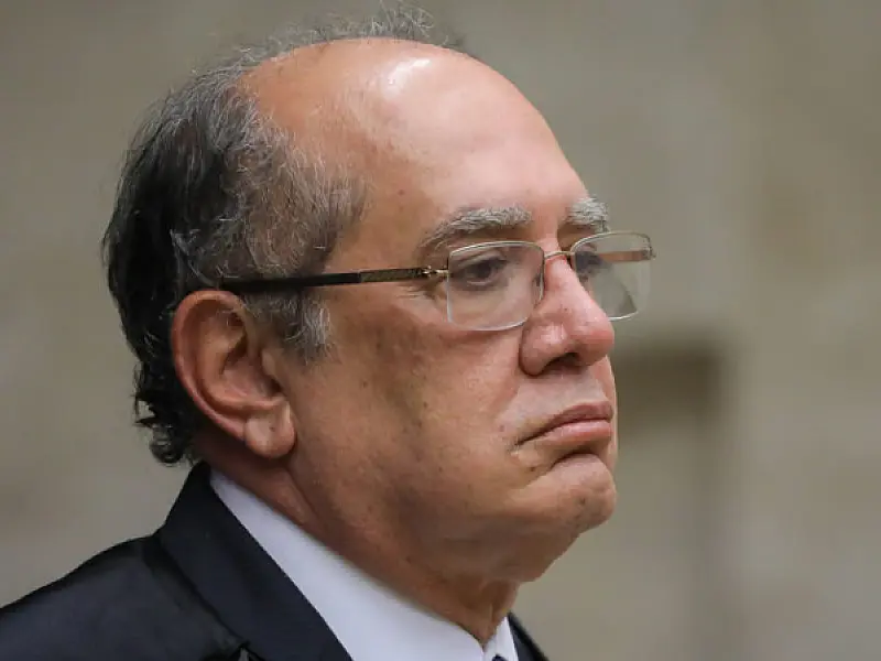 Gilmar impede que juízes derrubem decreto de Lula sobre armas