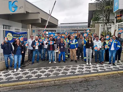 Trabalhadores da Sabesp fazem greve de 24 horas contra privatização da empresa