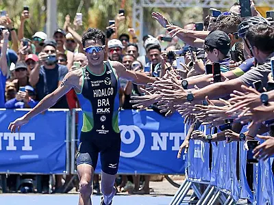 Miguel Hidalgo vence etapa de Brasília da Copa do Mundo de triatlo