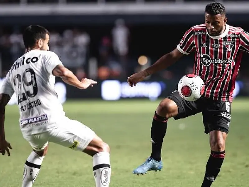 Copa do Brasil é caminho para São Paulo e Santos em busca de título relevante