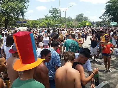 Pelo menos 129 blocos de rua cancelam participação no carnaval de SP