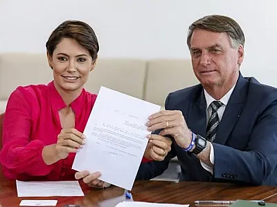 Michelle Bolsonaro ironiza Lula e Janja e defende CPI sobre móveis do Alvorada