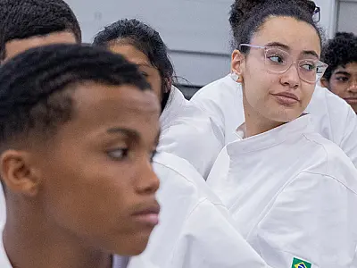 Educação lança estágio remunerado para alunos do Ensino Médio