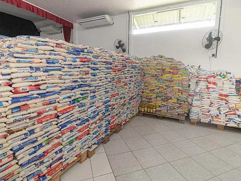 Em Bertioga, São João na Praia arrecada cerca de 25 toneladas de alimentos
