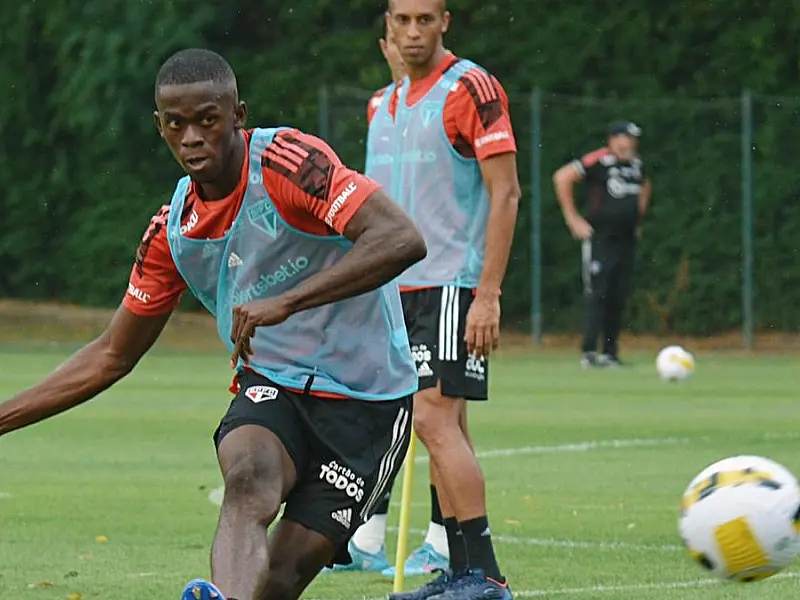 São Paulo enfrenta o Botafogo-SP já pensando no São Bernardo