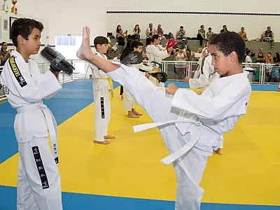 SuperEscola Esportivo abre novas inscrições para lista de espera