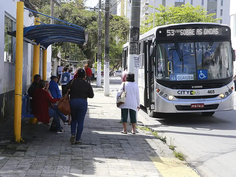 Guarujá terá ônibus gratuito no domingo do segundo turno