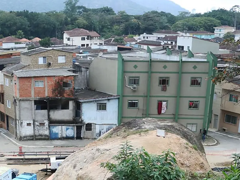 Santos vai fazer regularização fundiária de 747 unidades habitacionais na Zona Noroeste