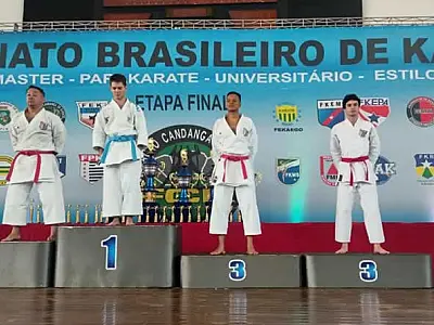 Atletas de Guarujá ganham medalhas no Campeonato Brasileiro de Karatê