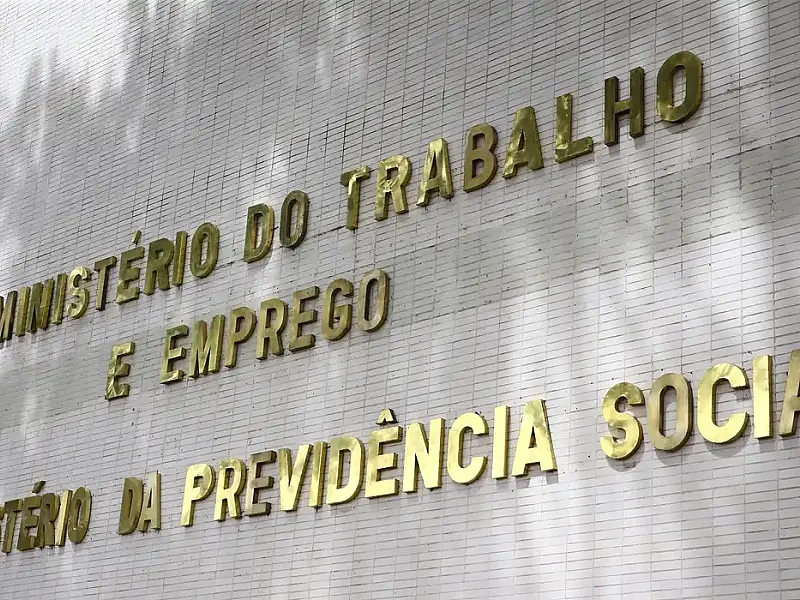 Ministério do Trabalho notifica sindicatos para atualizar registro