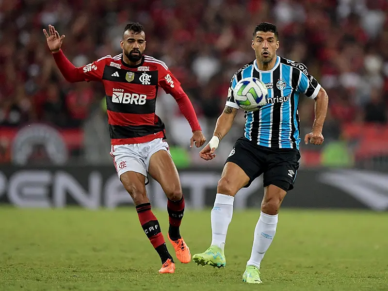 Grêmio recebe Flamengo em jogo de ida da semifinal da Copa do Brasil
