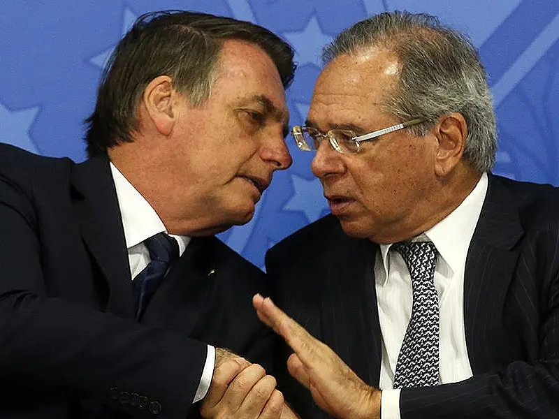 Governo decide dar aumento de 5% a servidores e tirar verbas de outras áreas