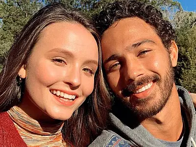 Mãe de Larissa Manoela chama família de André Frambach de 'macumbeira' e é criticada