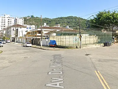 Rotatória leva mais segurança a cruzamento de três vias em Santos