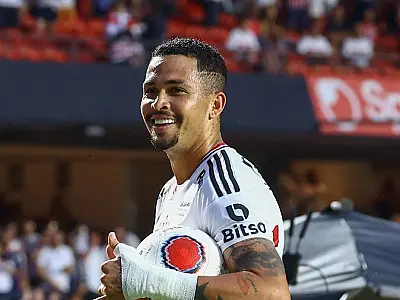 Luciano decide, e São Paulo vence o Botafogo-SP no Morumbi