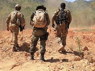 PF começa a destruir maquinário de garimpeiros na TI Yanomami