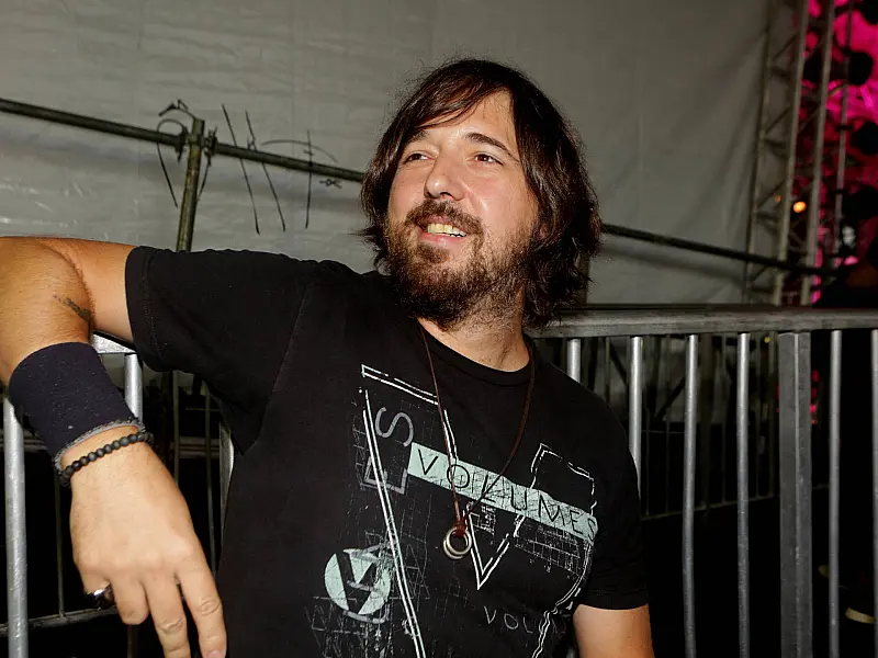 Ex-Charlie Brown Jr. acusa filho de Chorão de fraudar documento em processo
