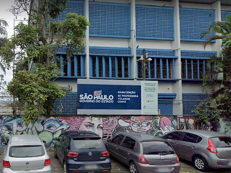 Dois adolescentes são apreendidos com facas em duas escolas de São Vicente