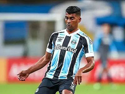 Fluminense negocia a contração do volante Thiago Santos, do Grêmio