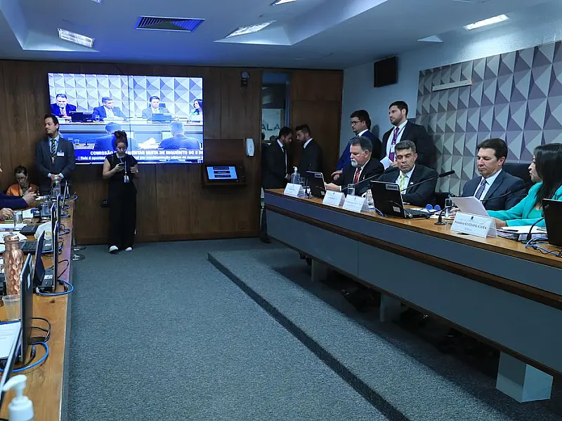 Advocacia do Senado diz que CPMI pode propor acordo de delação