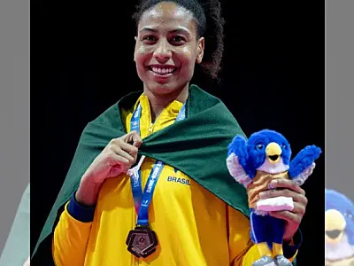 Lutadora de equipe santista de taekwondo é bronze nos Jogos Mundiais Universitários na Alemanha