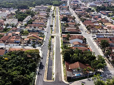 Pavimentação avança com conclusão de obras contra alagamento no Maitinga