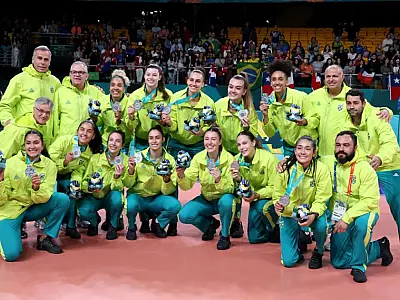 Seleção brasileira garante prata pan-americana no vôlei feminino