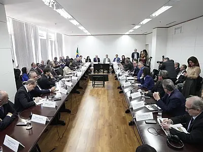 Governo reúne setor produtivo para avaliar impacto e buscar soluções frente a tarifas dos EUA