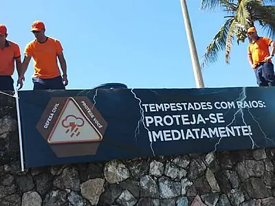 Defesa Civil de Guarujá alerta sobre perigos de raios