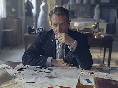 Série narra fundação da Dior sem vilanizar Chanel após colaboração com nazistas