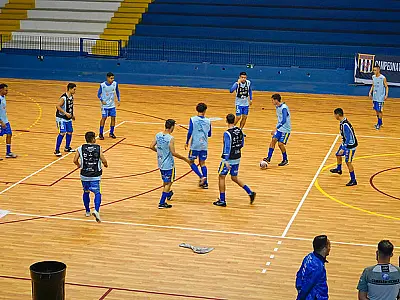 Guarujá disputa vôlei adaptado, futsal e xadrez fora de casa nesta sexta-feira