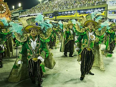 Seis escolas de samba ensaiam na Sapucaí neste fim de semana